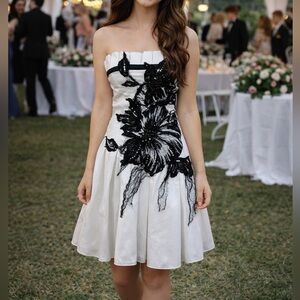 La Femme Prom Grad Strapless Black White Lace Cocktail Dress Party HoCo Size 6